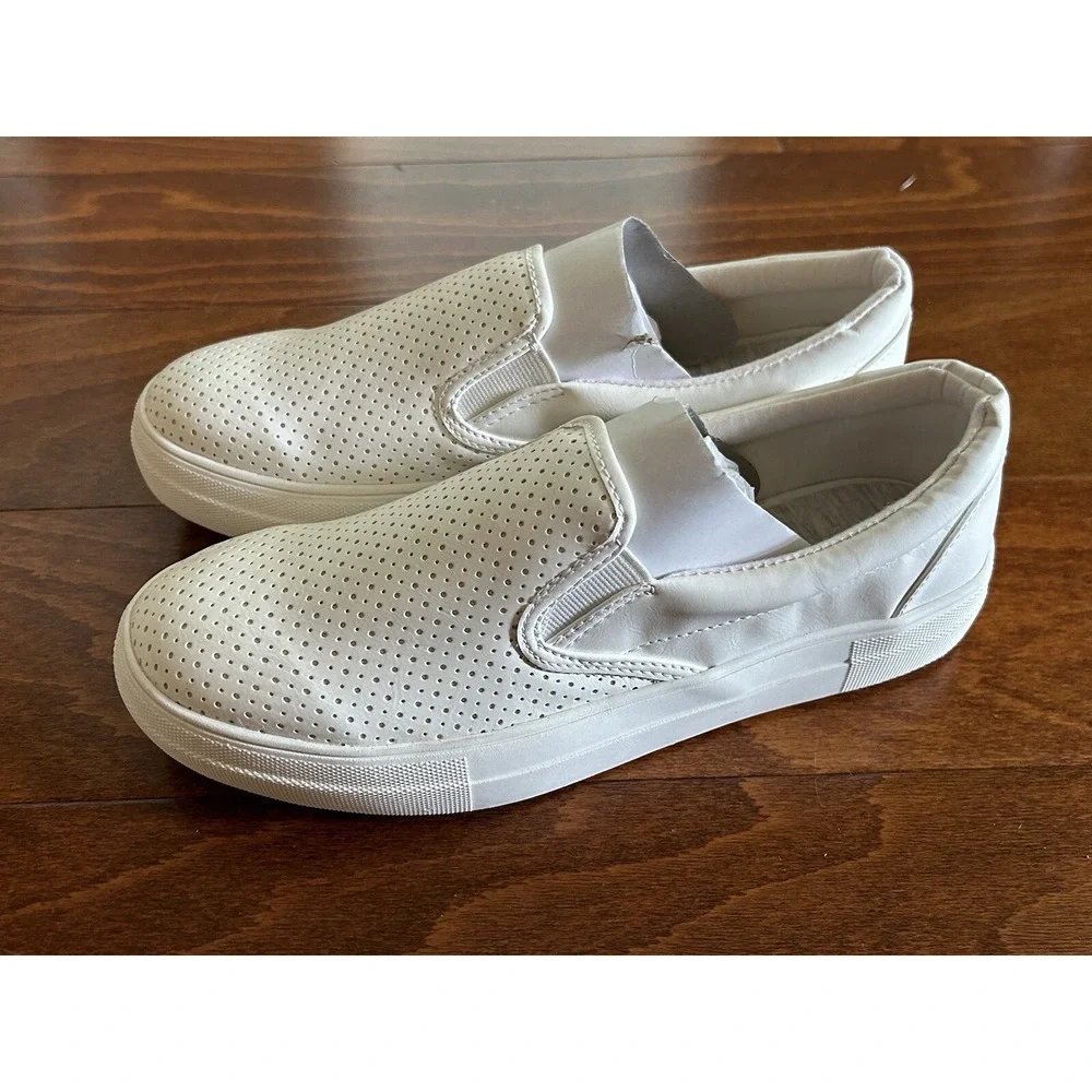 Soda Flat Women Shoes Slip On Loafers Casual Sneakers Memory Foam‎ White NEW 11 - Picture 4 of 7